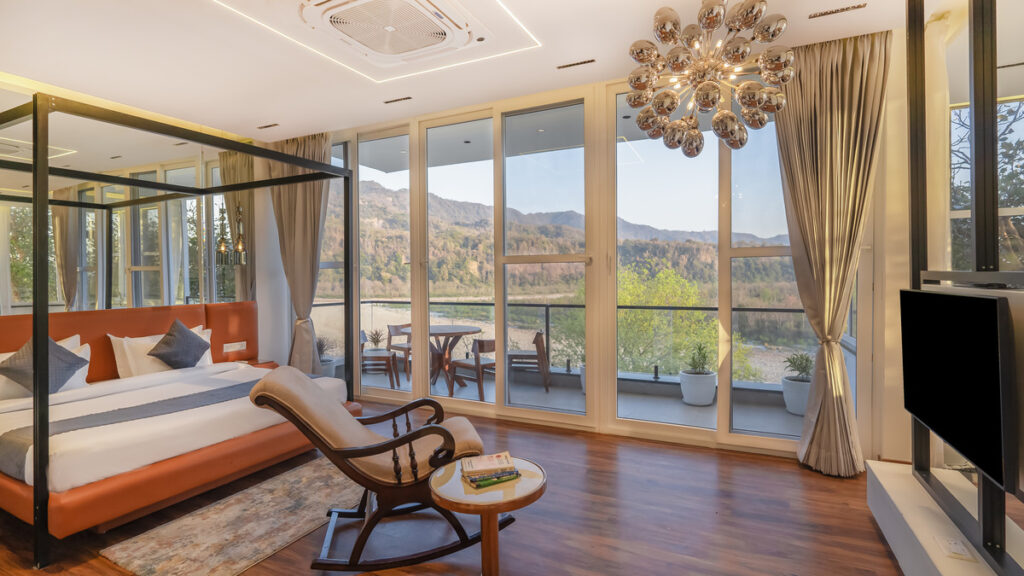 Ganga View Rooms in Rishikesh - Hotel River Heaven
